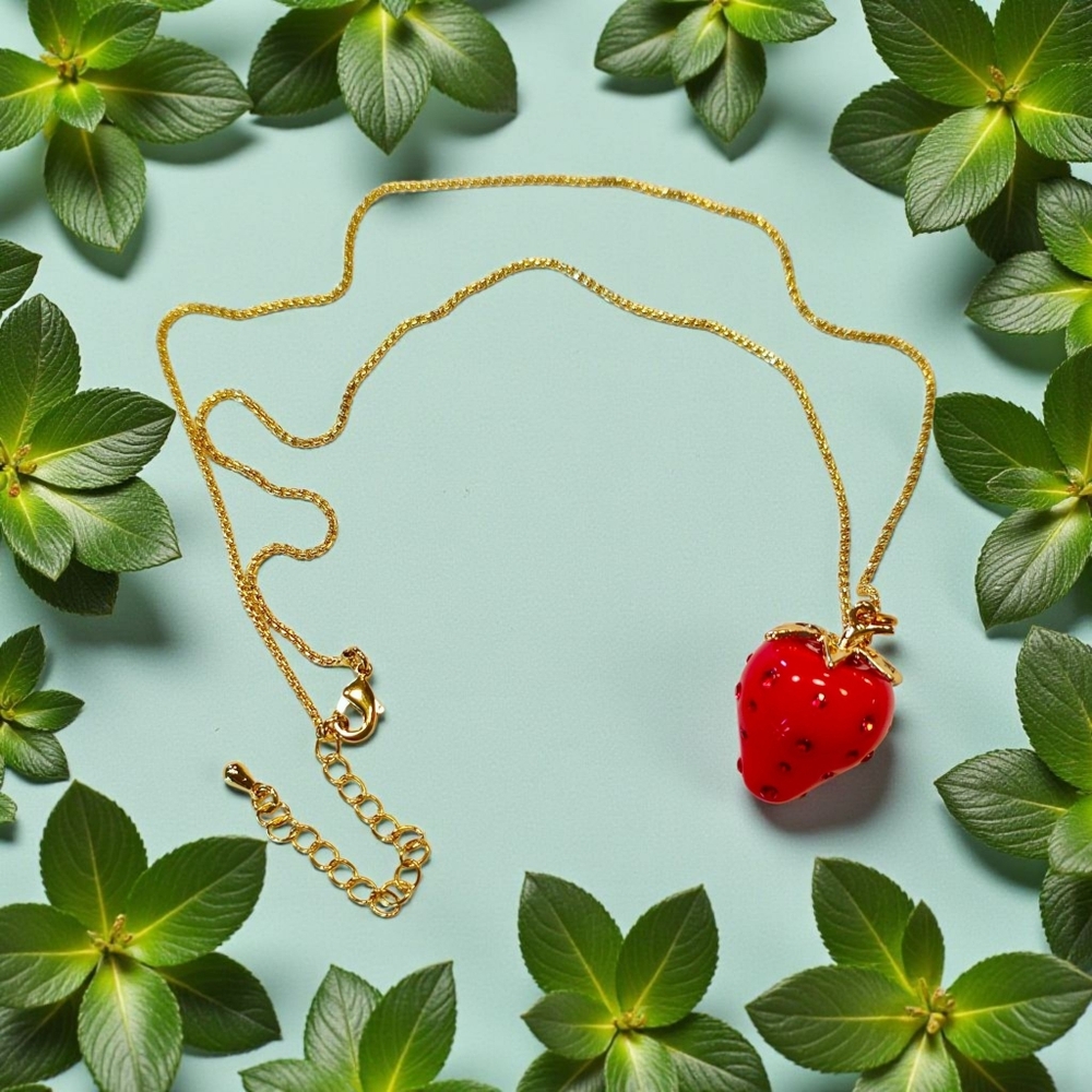 SALE!! Luscious Strawberry and Gold-Filled Pendant Necklace--NWT - Picture 1 of 7